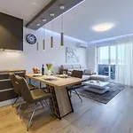2 Bedroom Amazing In 아파트 *