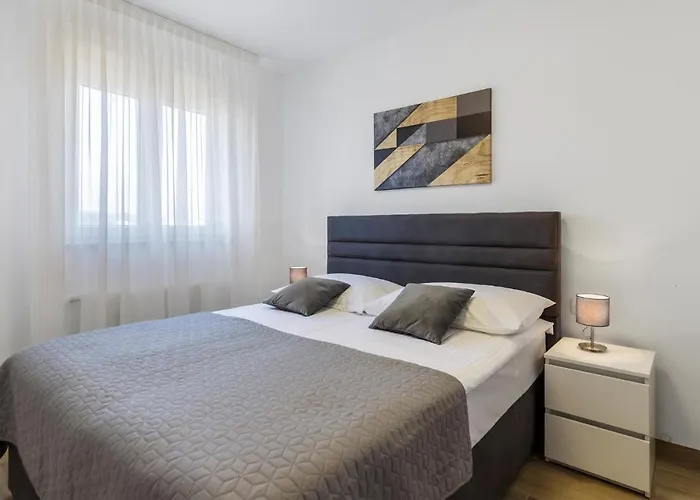 Διαμέρισμα Cozy In With Wifi Πούλα