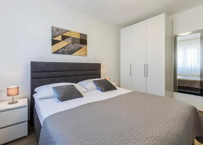 Διαμέρισμα Cozy In With Wifi Πούλα